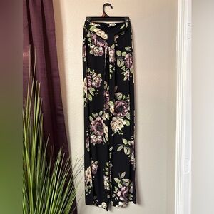 RB15 Charlotte Russe Tie waist flowy Floral palazzo pants size small
